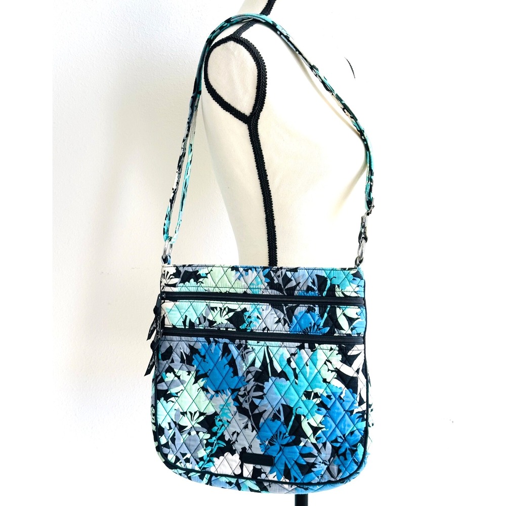VERA BRADLEY Blue Camo‎ Floral Cotton Quilted Crossbody Bag Purse